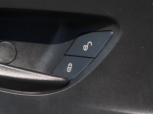 Used 2020 Mercedes-Benz Sprinter 2500 w/ Cargo Protection Package image 20