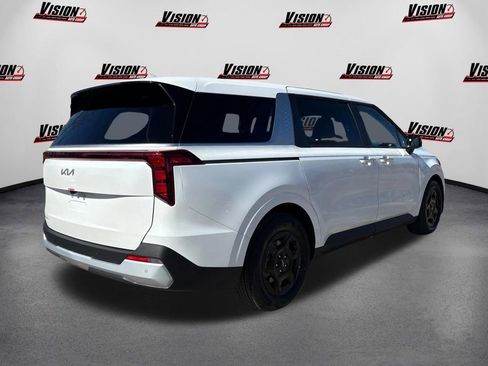 New 2026 Kia Carnival FWD image 5