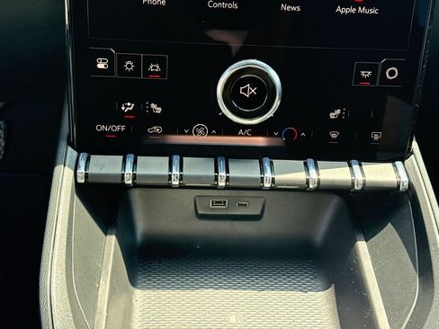 New 2027 GMC Terrain Elevation w/ Technology Package II AWD/4WD image 23