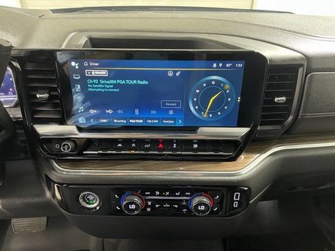 Used 2024 Chevrolet Silverado 1500 LT AWD/4WD image 16