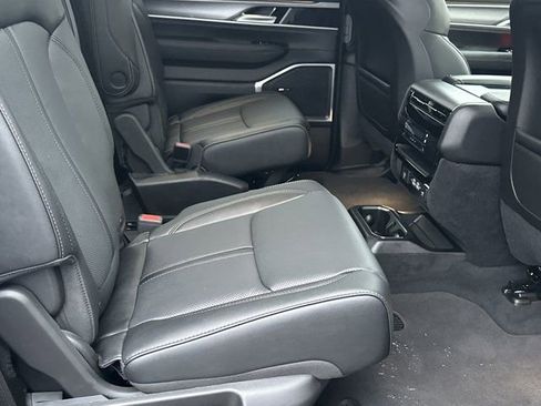 New 2025 Jeep Wagoneer Series II w/ Premium Group I image 18