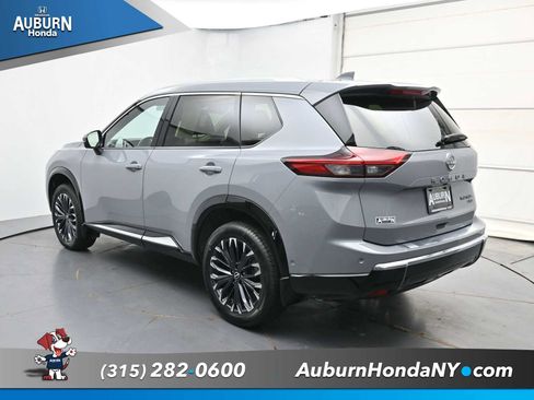 Used 2024 Nissan Rogue Platinum w/ Platinum Premium Package AWD/4WD image 15