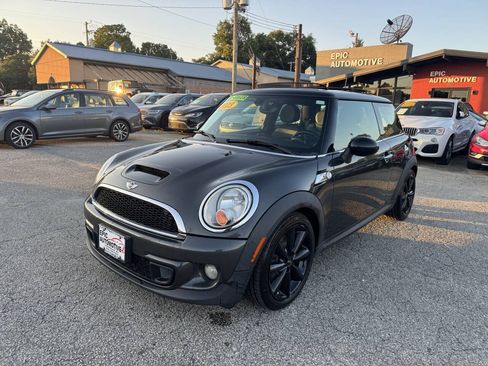 Used 2013 MINI Cooper S FWD image 5