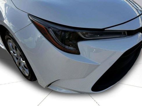 Used 2024 Toyota Corolla LE FWD image 12