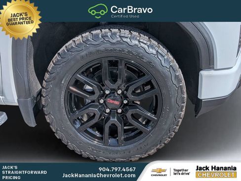 Used 2022 GMC Sierra 1500 Elevation w/ X31 Off-Road Package AWD/4WD image 10