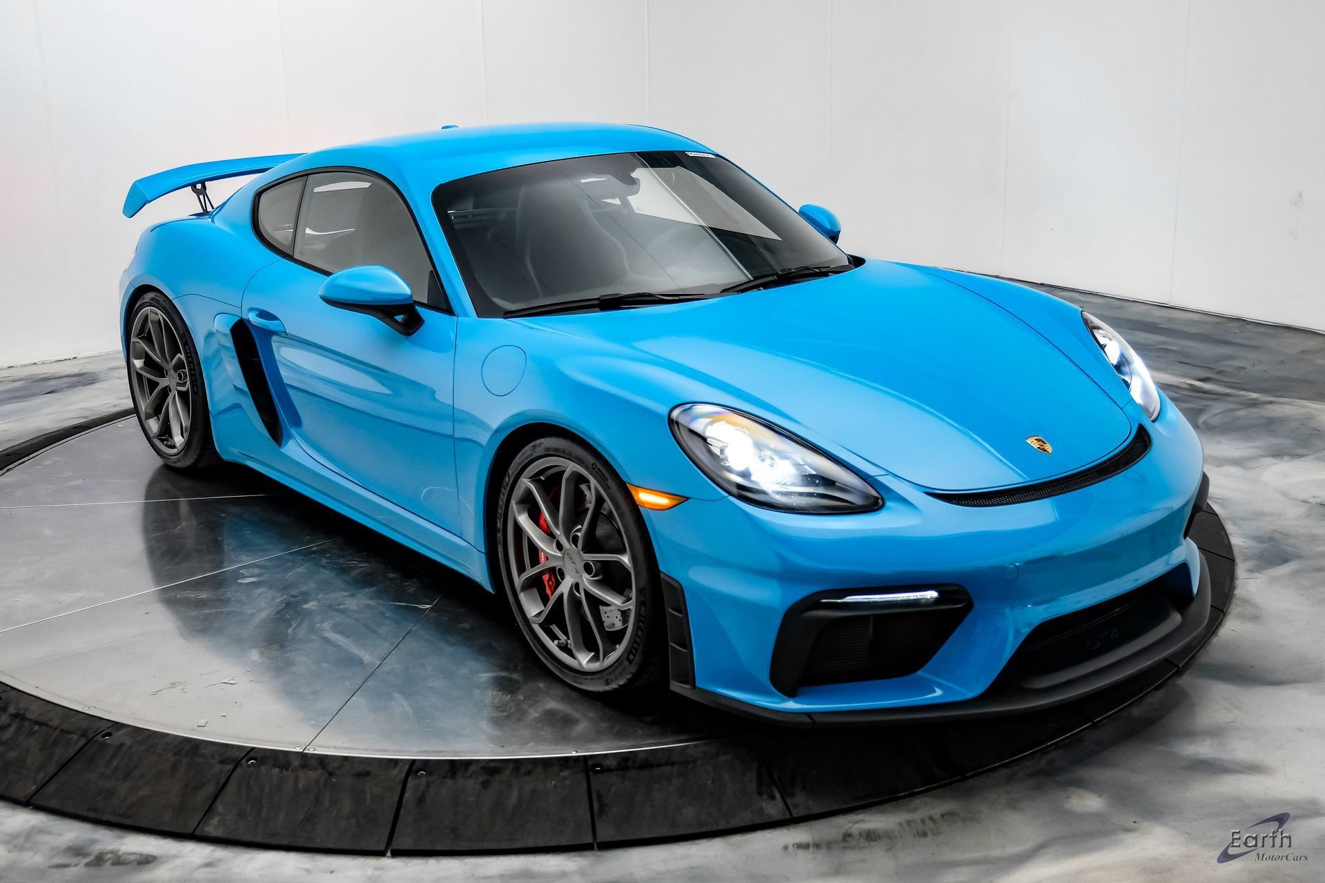 Used 2020 Porsche 718 Cayman GT4 RWD image 26