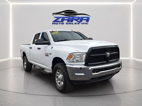 Used 2017 RAM 2500 Tradesman w/ Chrome Appearance Group AWD/4WD image 9