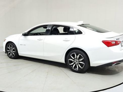 Used 2023 Chevrolet Malibu RS image 3
