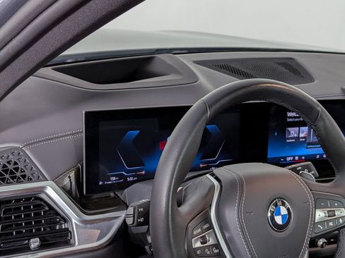 Certified 2024 BMW X5 xDrive40i w/ Premium Package image 17