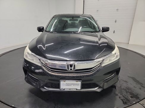 Used 2016 Honda Accord EX-L image 2