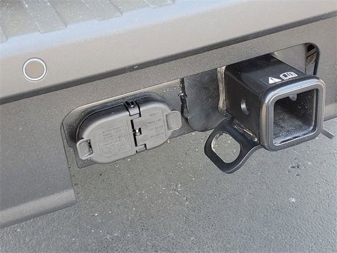 New 2025 Ford Maverick XLT w/ XLT Luxury Package image 8