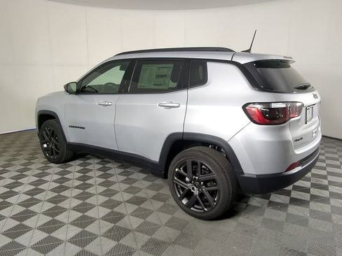 New 2026 Jeep Compass Latitude image 7