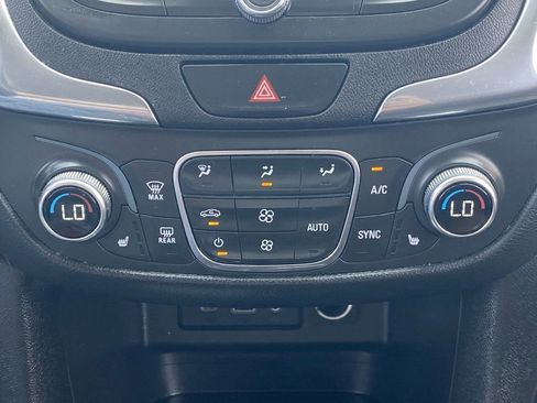 Used 2020 Chevrolet Equinox LT AWD/4WD image 27