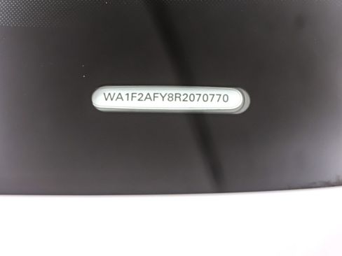 Used 2024 Audi Q5 e Prestige w/ Prestige Package image 26