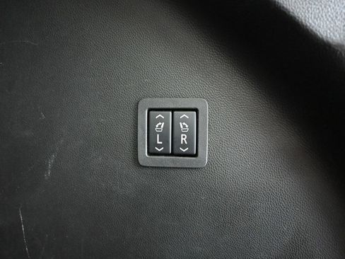 Used 2018 Buick Enclave Premium w/ Experience Buick Package AWD/4WD image 46