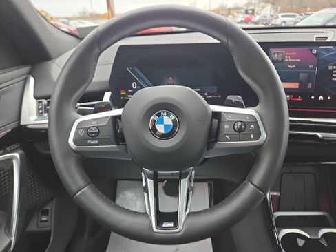 Used 2025 BMW X2 xDrive28i image 17