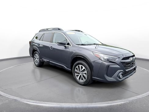 Used 2023 Subaru Outback Premium AWD/4WD image 2
