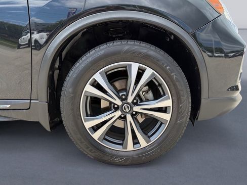 Used 2017 Nissan Rogue SL w/ SL Premium Package AWD/4WD image 9