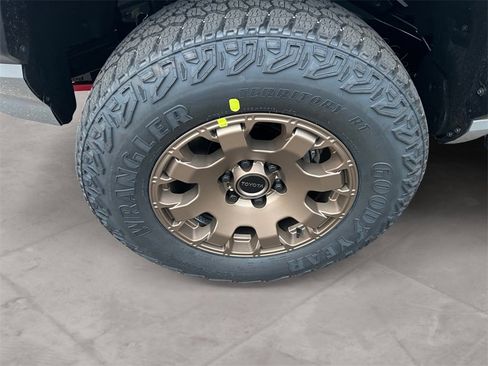 New 2025 Toyota Tacoma Trailhunter image 14