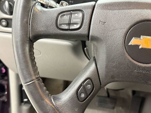 Used 2008 Chevrolet TrailBlazer LT w/ Sun And Sound Package RWD image 28