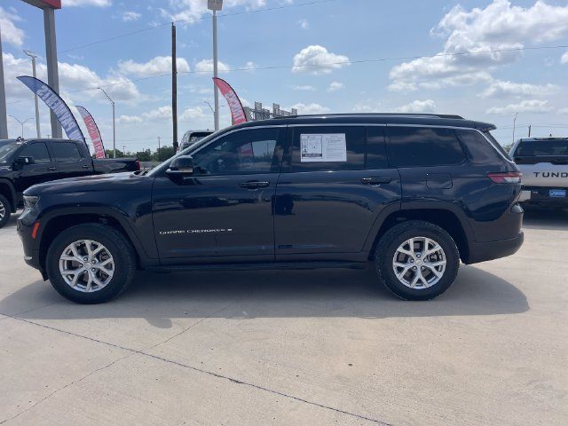 Used 2023 Jeep Grand Cherokee L Limited AWD/4WD image 2