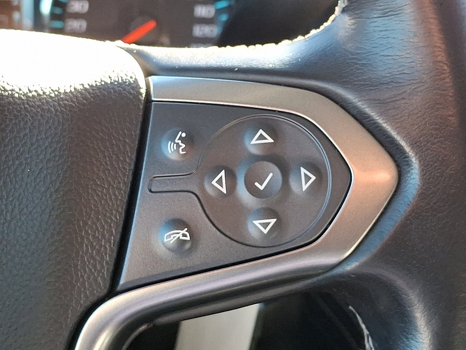 Used 2020 Chevrolet Tahoe LT AWD/4WD image 24
