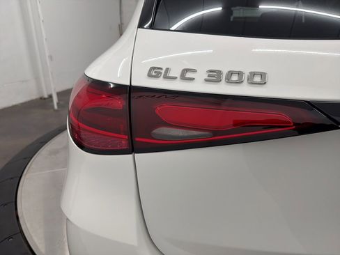 New 2026 Mercedes-Benz GLC 300 image 11