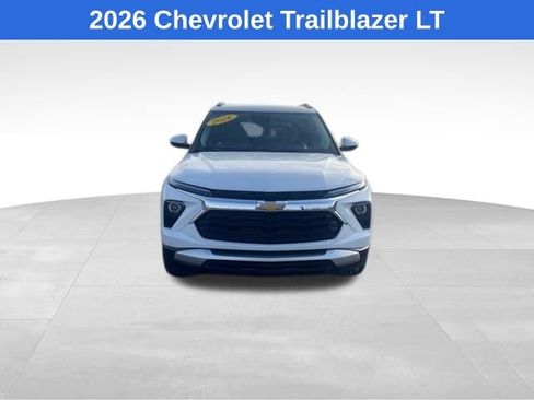 Used 2026 Chevrolet TrailBlazer LT w/ Convenience Package image 2