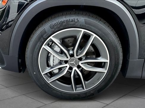 Used 2025 Mercedes-Benz GLB 35 AMG AMG GLB 35 image 11