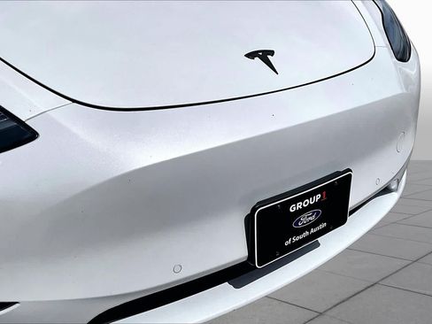 Used 2021 Tesla Model Y Long Range AWD/4WD image 28