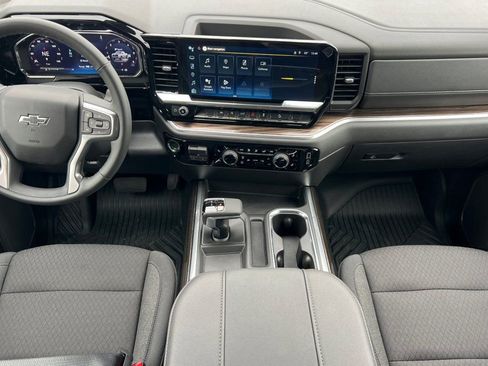 New 2026 Chevrolet Silverado 1500 LT Trail Boss w/ Convenience Package II AWD/4WD image 10