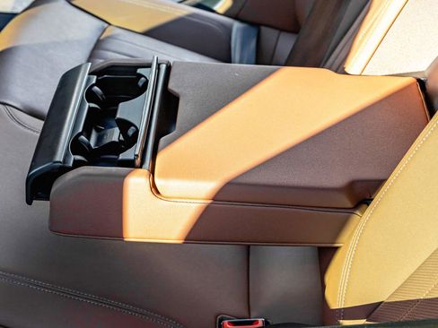 Used 2023 Audi A6 Premium Plus w/ Premium Plus Package image 21