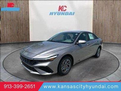 New 2025 Hyundai Elantra Blue