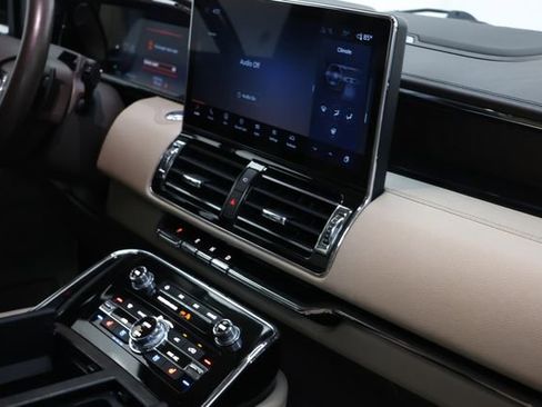Used 2023 Lincoln Navigator Reserve image 88