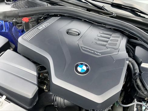Used 2024 BMW 330i xDrive Sedan w/ M Sport Package AWD/4WD image 32