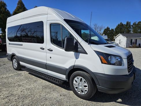 Used 2018 Ford Transit 350 XL image 8