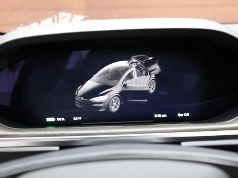 Used 2023 Tesla Model X image 53