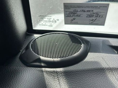 Used 2016 Jeep Wrangler Unlimited Sahara w/ Connectivity Group image 19