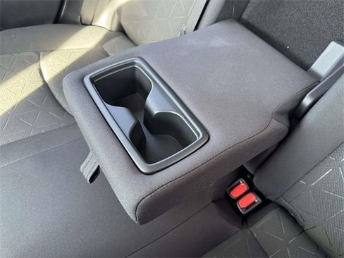 Used 2022 Toyota RAV4 XLE image 11