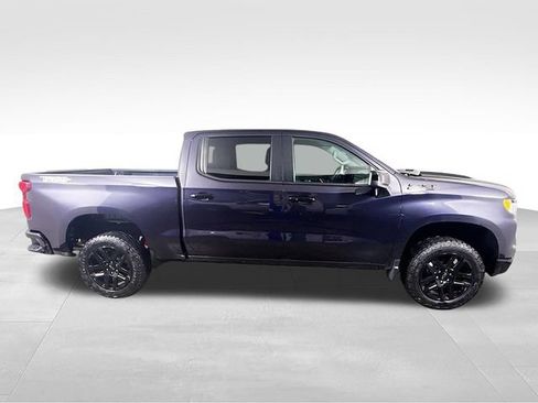 Used 2024 Chevrolet Silverado 1500 LT Trail Boss w/ LPO, Dark Essentials Package AWD/4WD image 7