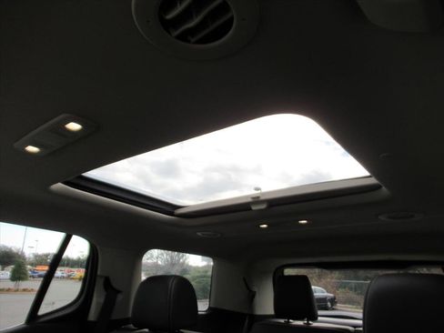 Used 2023 GMC Acadia Denali w/ Denali Ultimate Package image 28