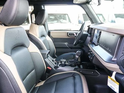 New 2025 Ford Bronco Big Bend image 16