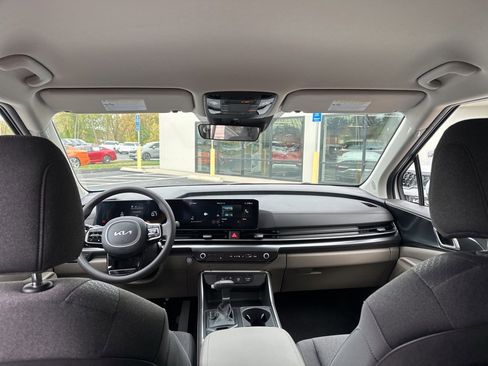 New 2026 Kia Carnival LX image 24