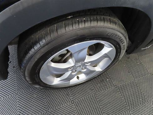 Used 2022 Honda HR-V LX image 8