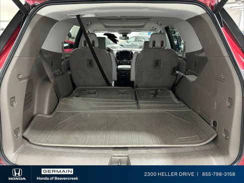 Used 2018 Chevrolet Traverse LT AWD/4WD image 31