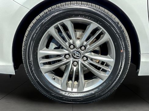 Certified 2016 Toyota Camry SE FWD image 23