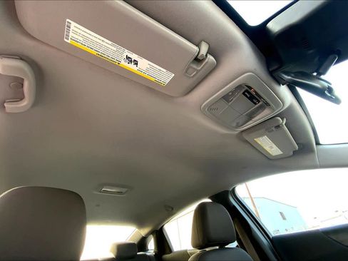 Used 2023 Chevrolet Malibu LT FWD image 14