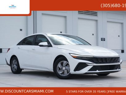 Used 2024 Hyundai Elantra SE