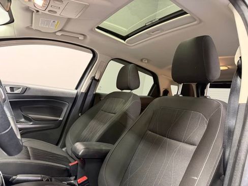 Used 2020 Ford EcoSport SE image 17