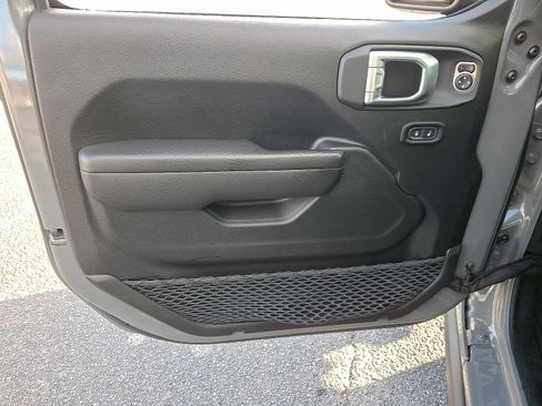 Used 2022 Jeep Wrangler Unlimited Sport S image 13